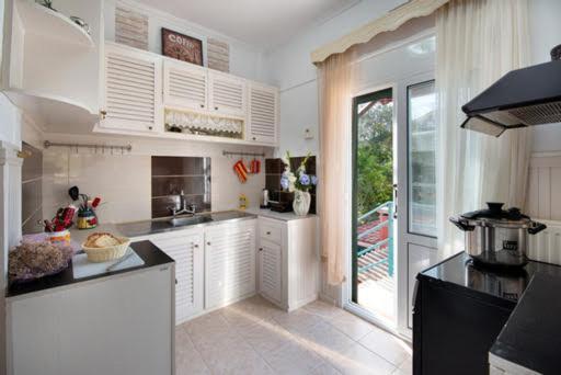 Alexandra Apartment Гайос Экстерьер фото